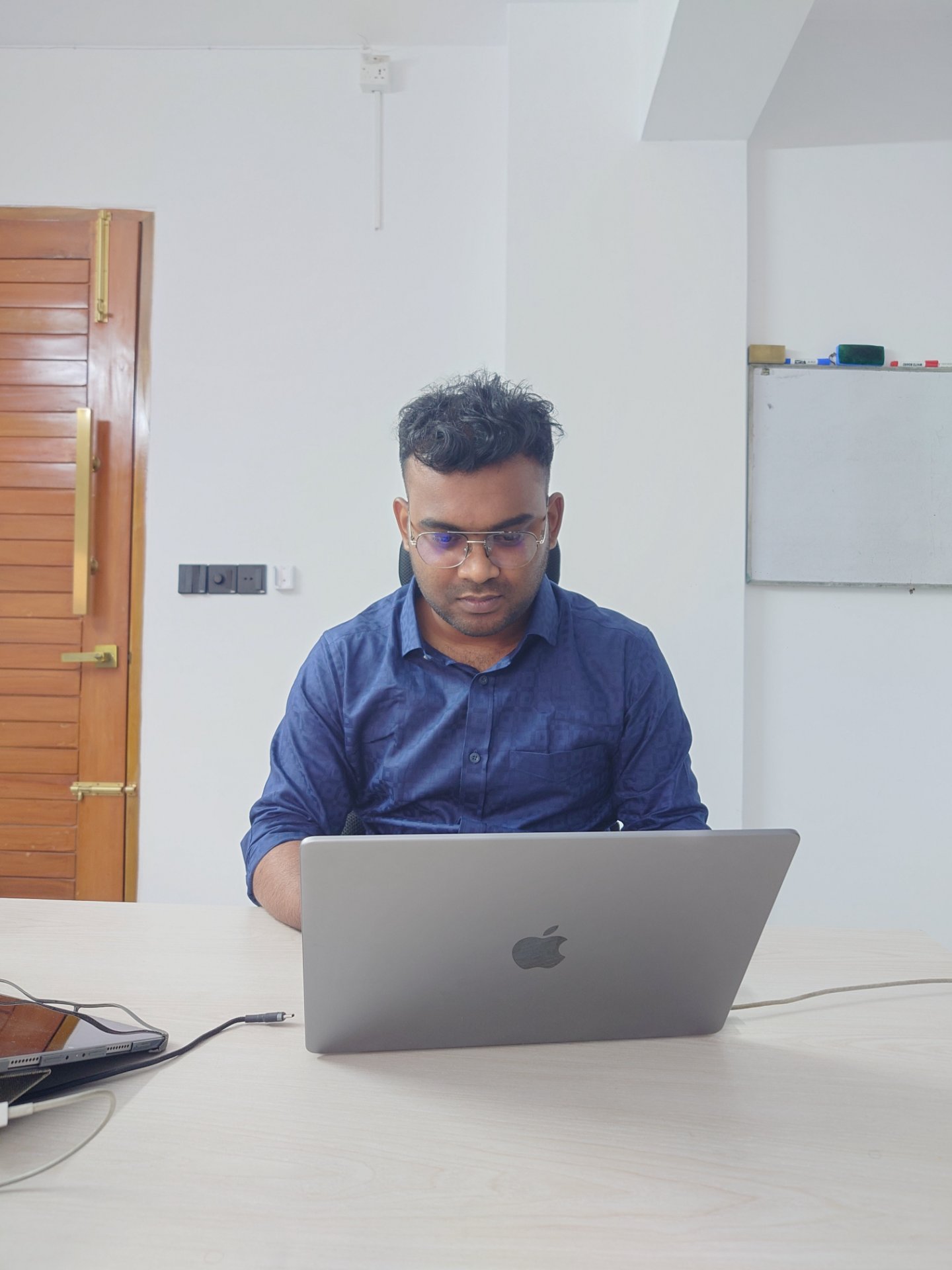 1000031294 — Professional photo by Subroto Das