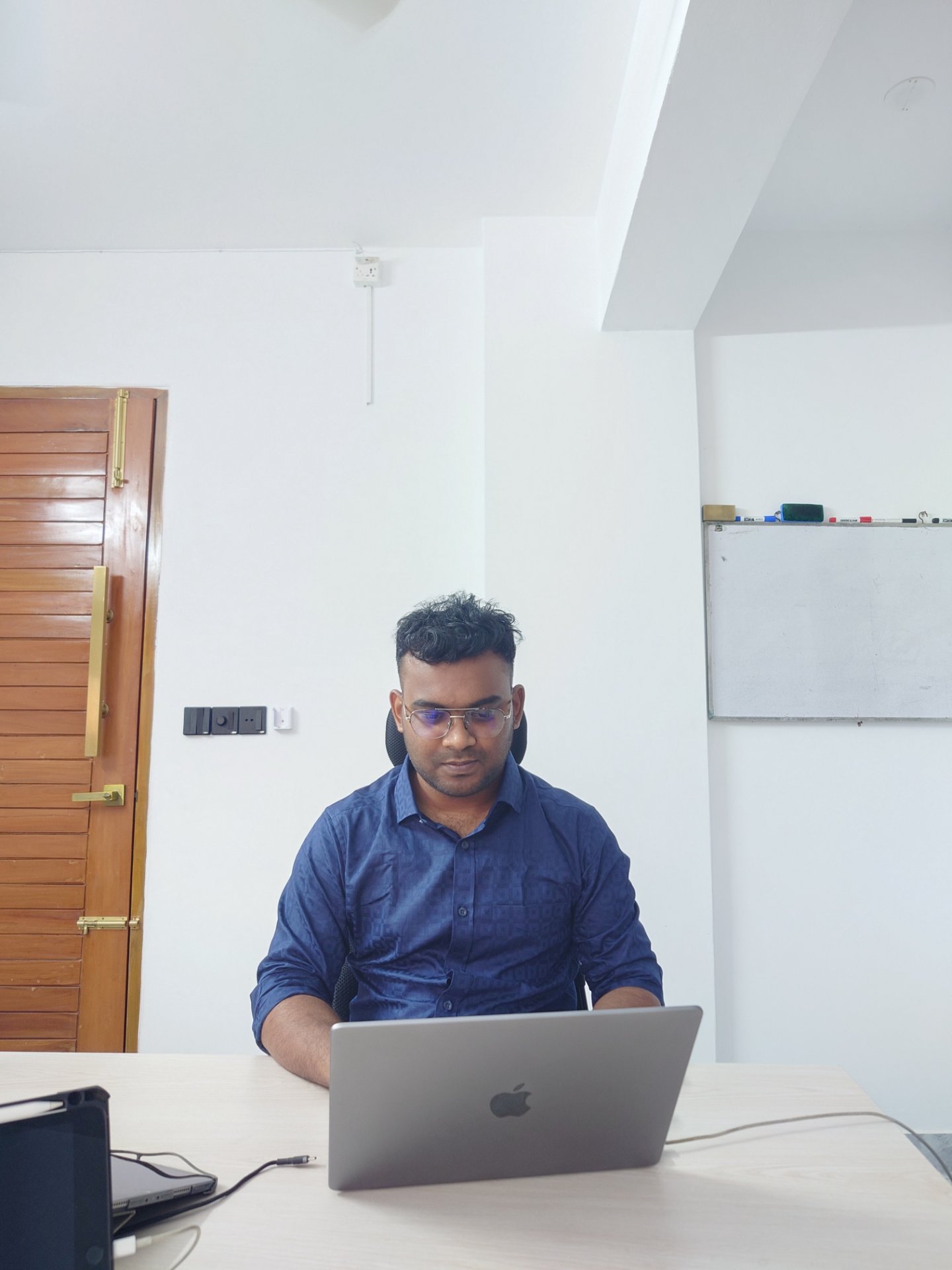 1000031296 — Professional photo by Subroto Das