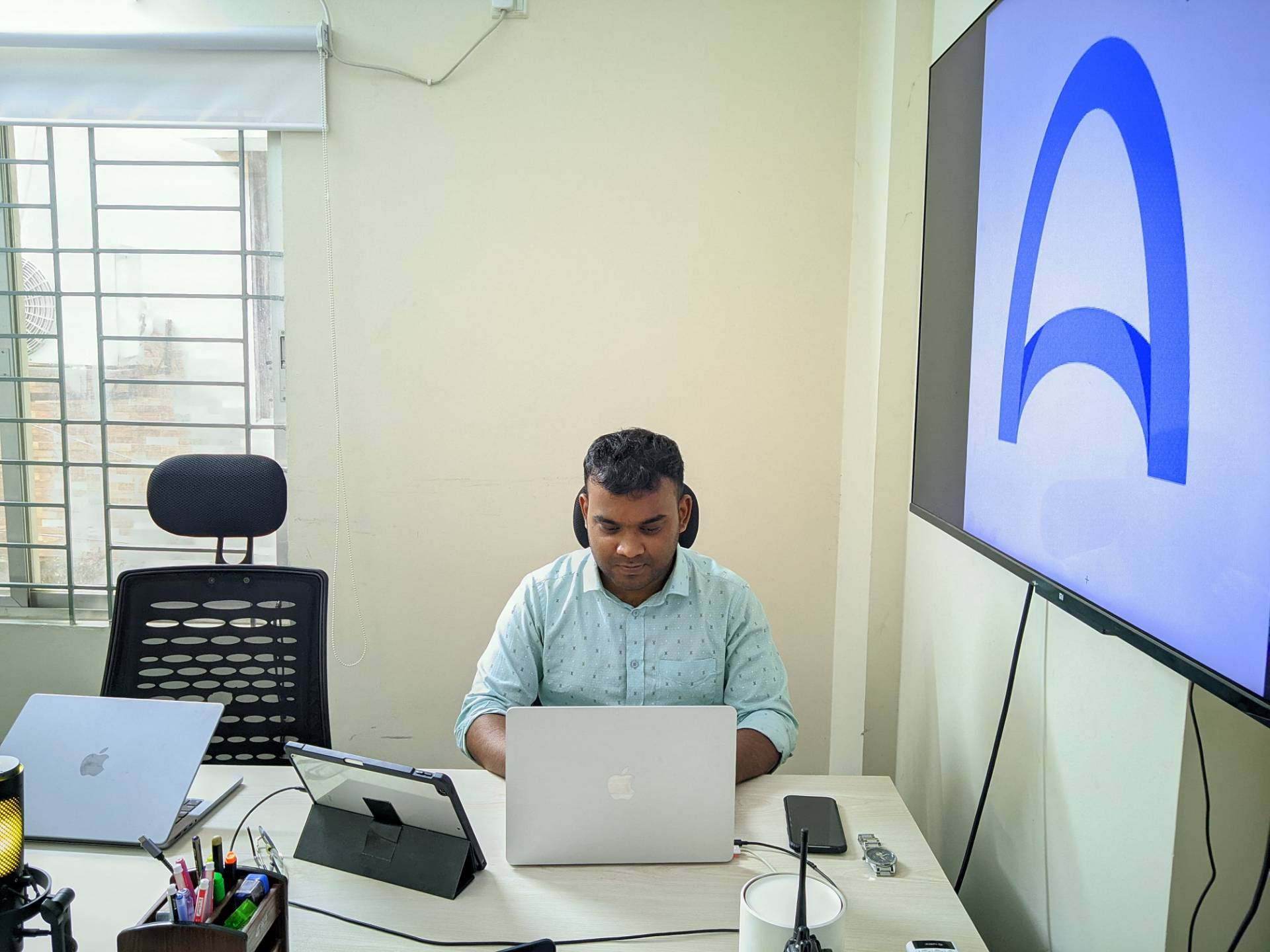 43d9fa3d e0ec 4a58 a10f e791ea5fe46f 1 all 4272 — Professional photo by Subroto Das