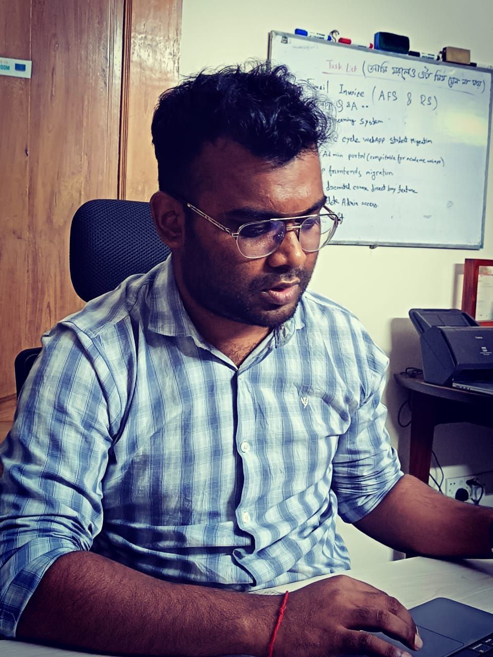 1000006243 — Random photo by Subroto Das