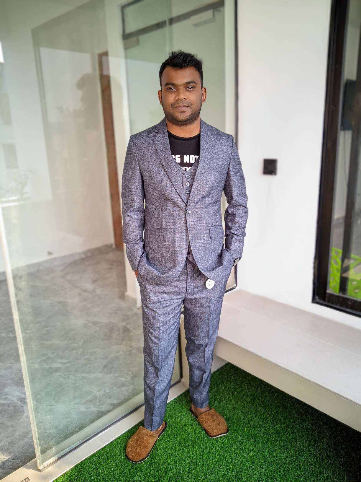 1000007164 — Random photo by Subroto Das