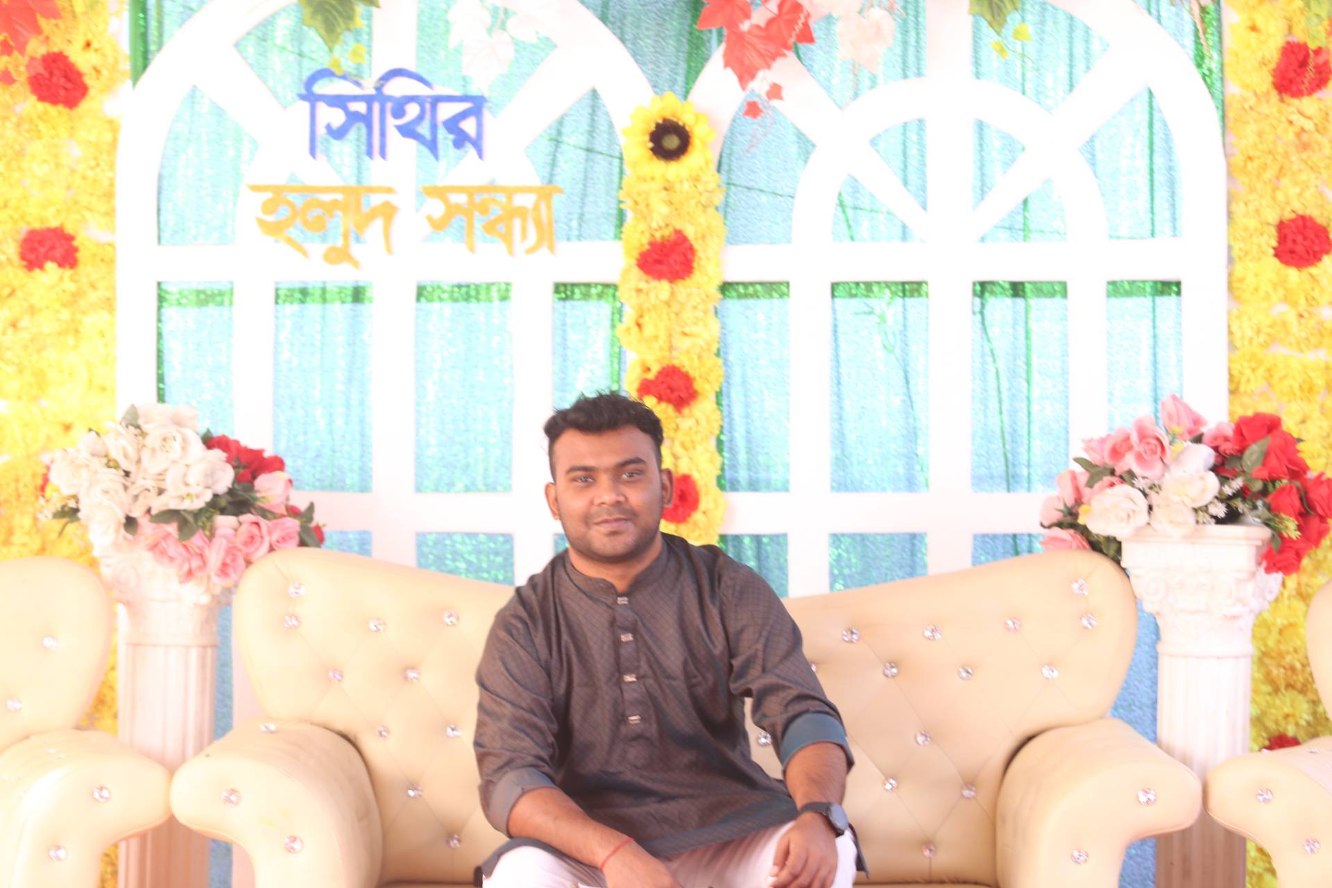 MG 8208 — Random photo by Subroto Das