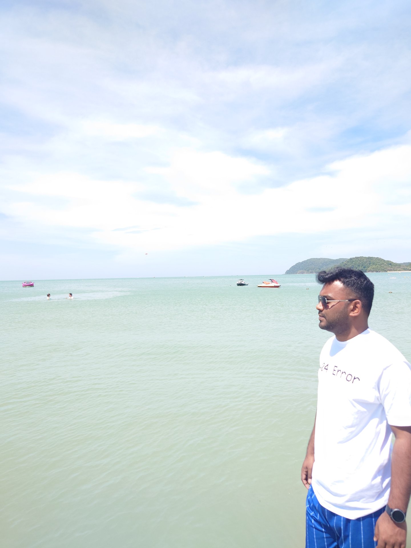 অচেনা পথে চলার আনন্দ — Travel photo by Subroto Das