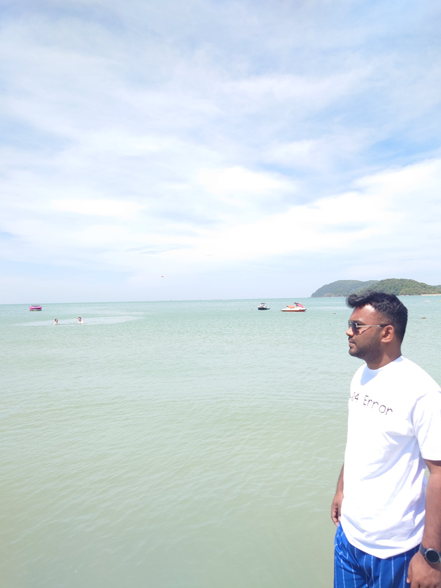 অচেনা পথে চলার আনন্দ — Travel photo by Subroto Das
