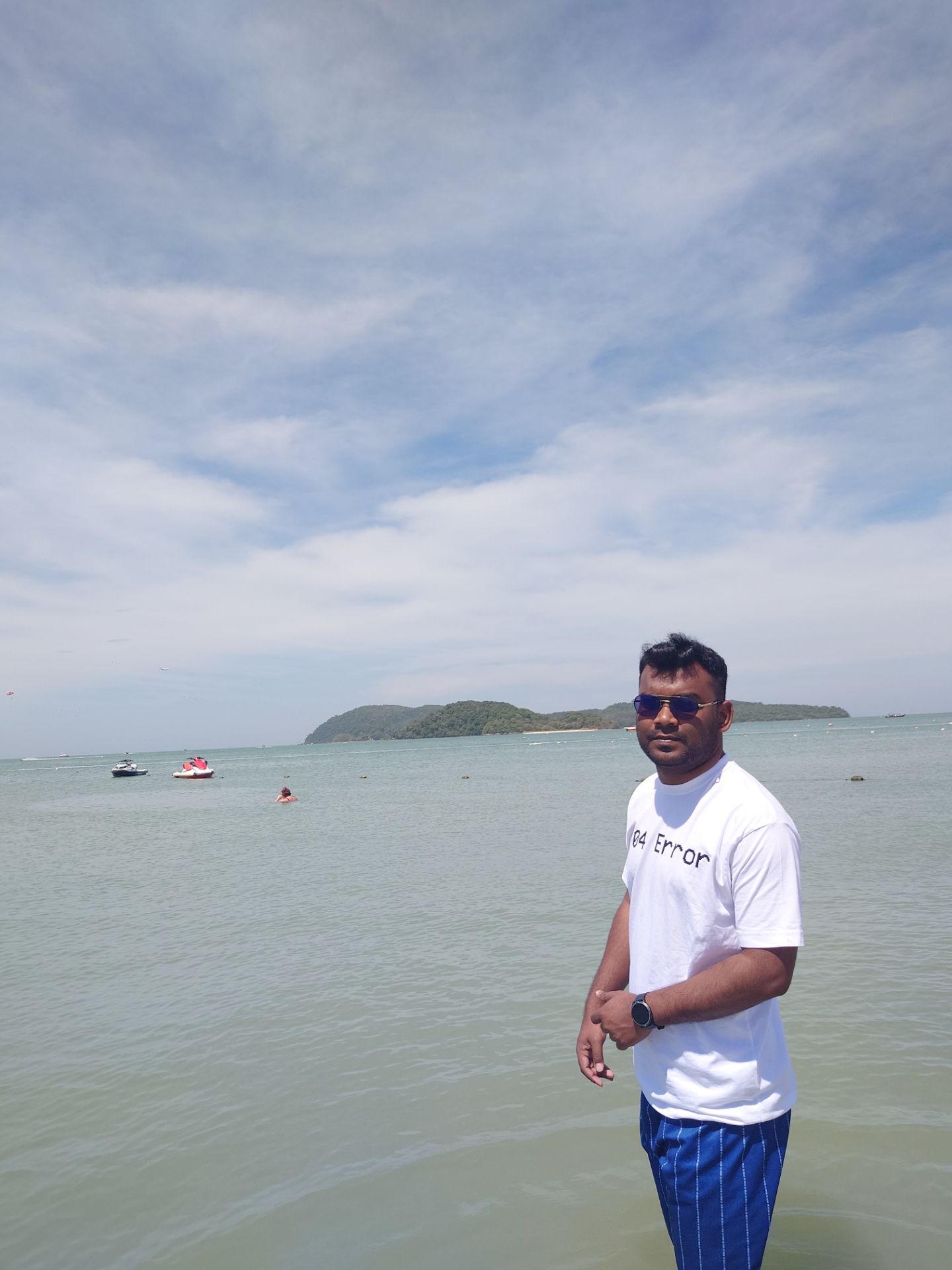 অচেনা পথে চলার আনন্দ — Travel photo by Subroto Das